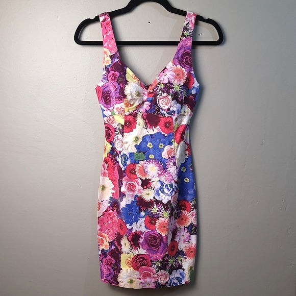 GUESS EUC Vibrant Multicolor "Ava April Showers" Bodycon Cotton Dress - Size 2 - Picture 3 of 12